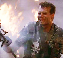 Aliens starring Bill Paxton as Private Hudson in Game Over moment after landing craft crashes
